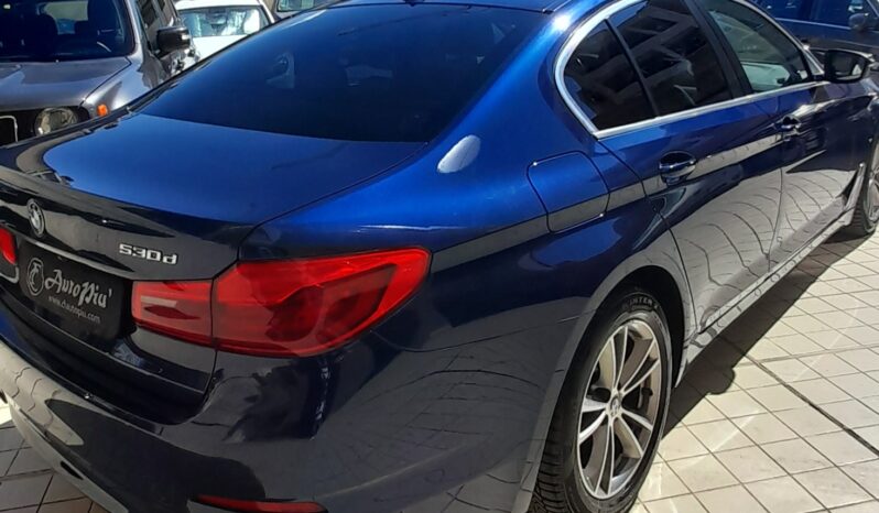 BMW SERIE 5 530d AUTO pieno