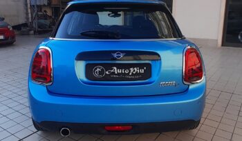 MINI COOPER D 1.5d BUSINESS HATCHBACK 5 PORTE pieno