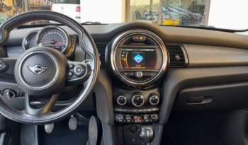 MINI COOPER D 1.5d BUSINESS HATCHBACK 5 PORTE pieno