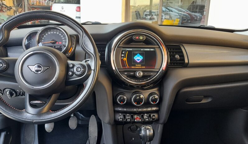 MINI COOPER D 1.5d BUSINESS HATCHBACK 5 PORTE pieno