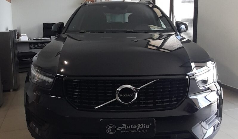 VOLVO XC40 D3 GEARTRONIC R-DESIGN AWD pieno