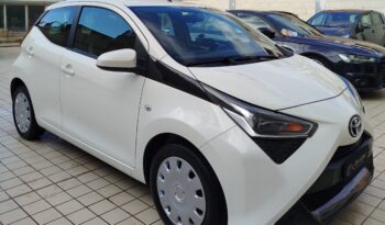 TOYOTA AYGO 1.0i VVT X-BUSINESS 5 PORTE pieno